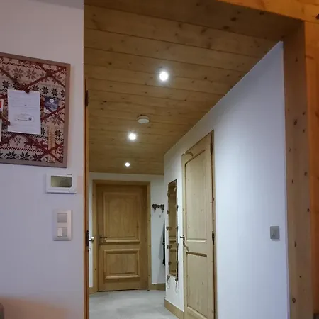 Style Chalet, Proche Remontees Avec Garage Apartament